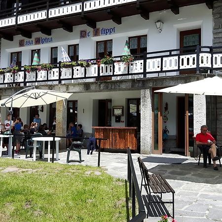 Casa Alpina De Filippi Hotel Macugnaga Eksteriør billede
