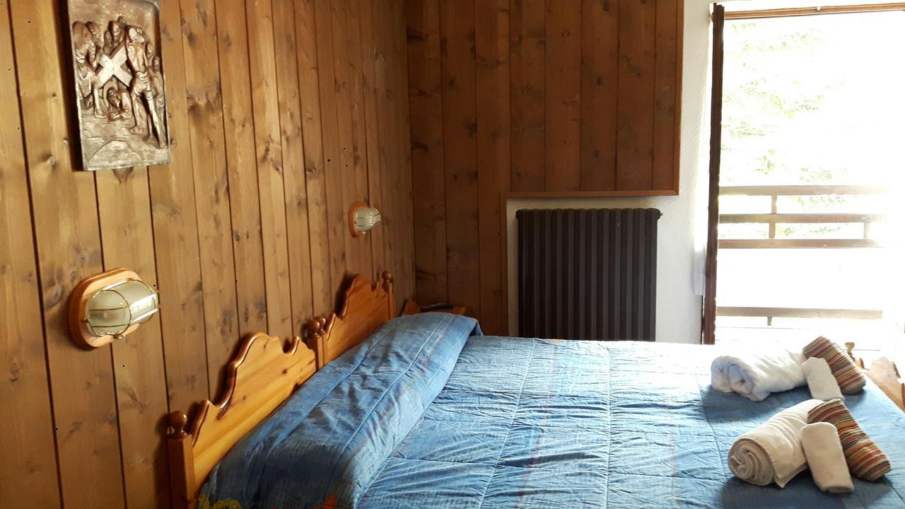 Casa Alpina De Filippi Hotel Macugnaga Eksteriør billede